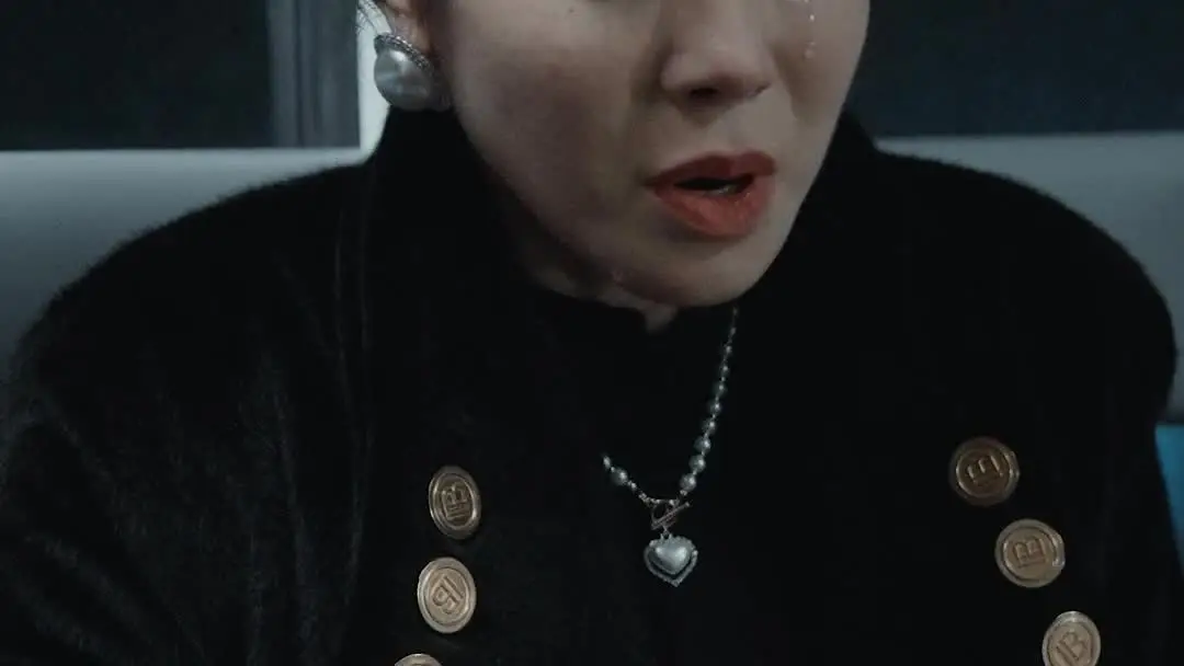 또 한 해의 끝에서 토끼 귀와 빨간 코트의 눈물