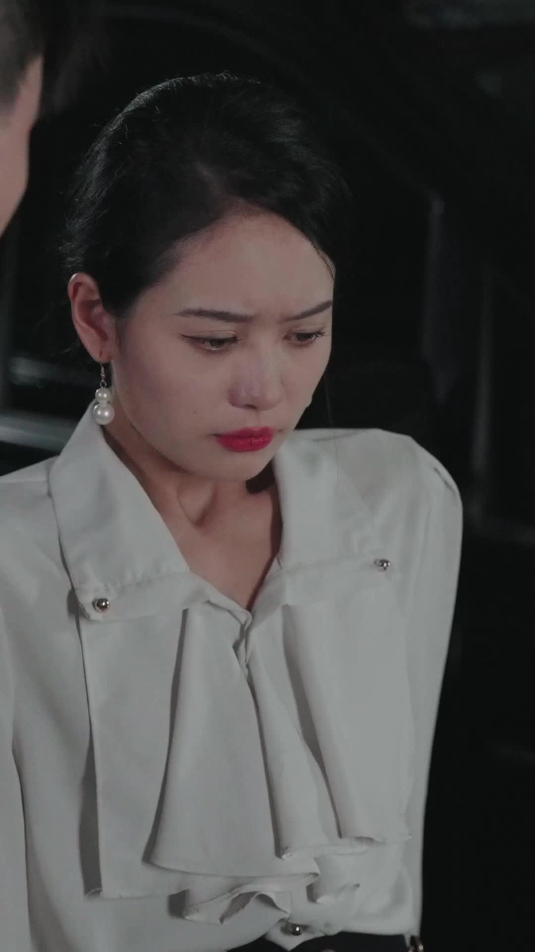 너무 가까운 비서