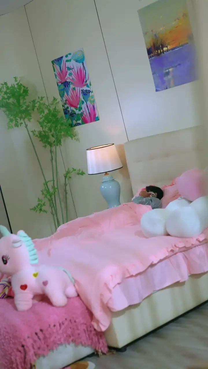 Reborn as the Rich Family's Darling Episode 7