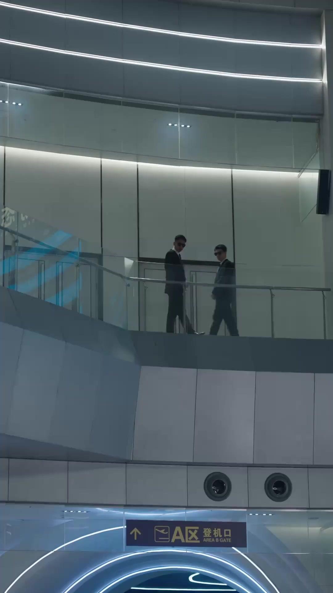 Tra la Rosa e il Pino