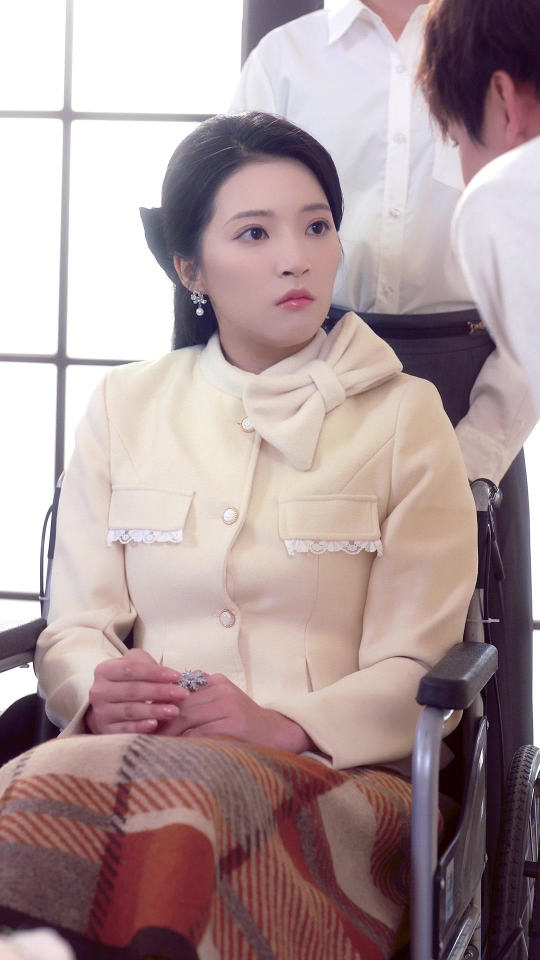 Taklukkan CEO Cantik yang Dingin