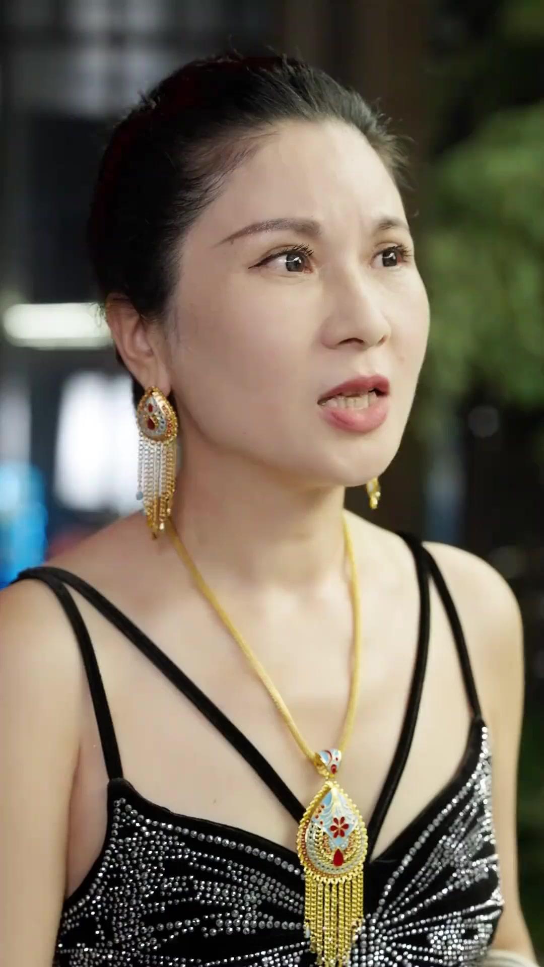 Damn! How Is That Guard So Rich?