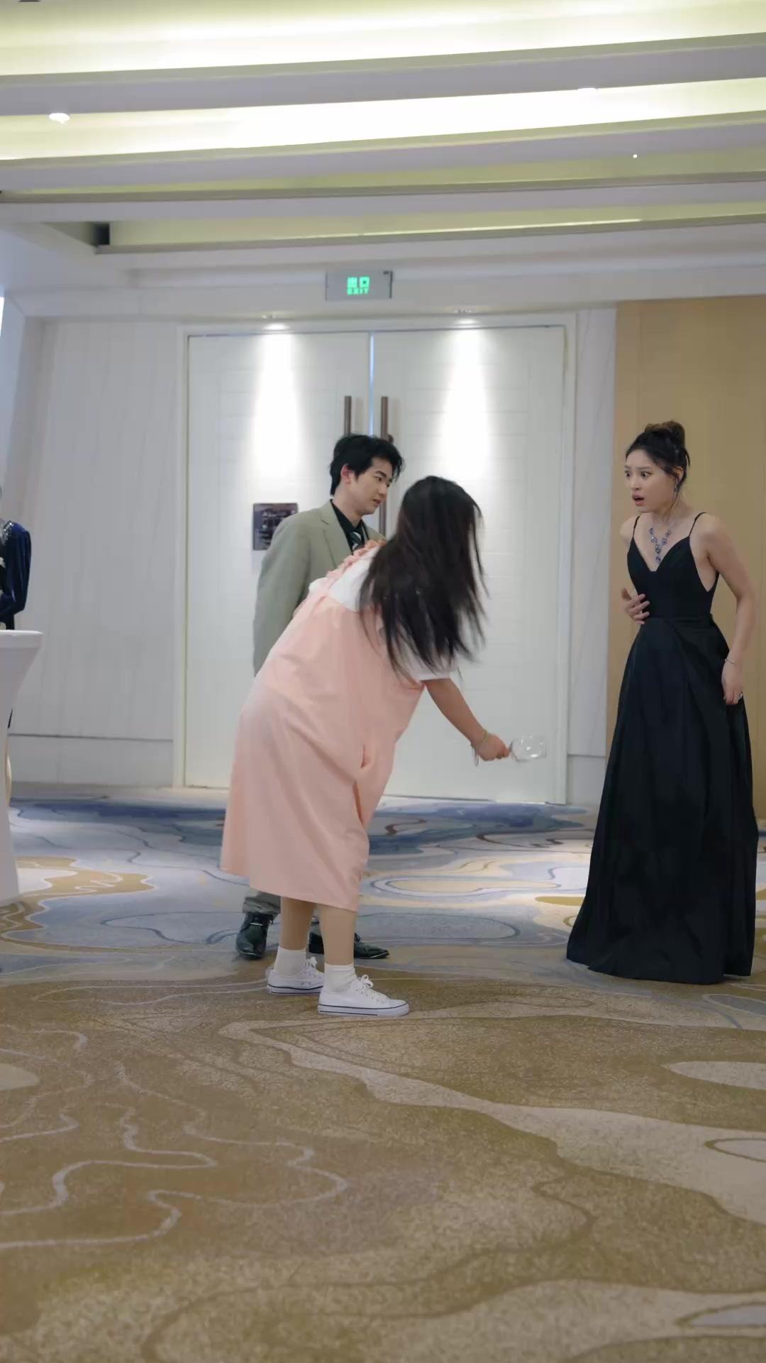 Fated Pregnancy: Caught in the Heir's Web
