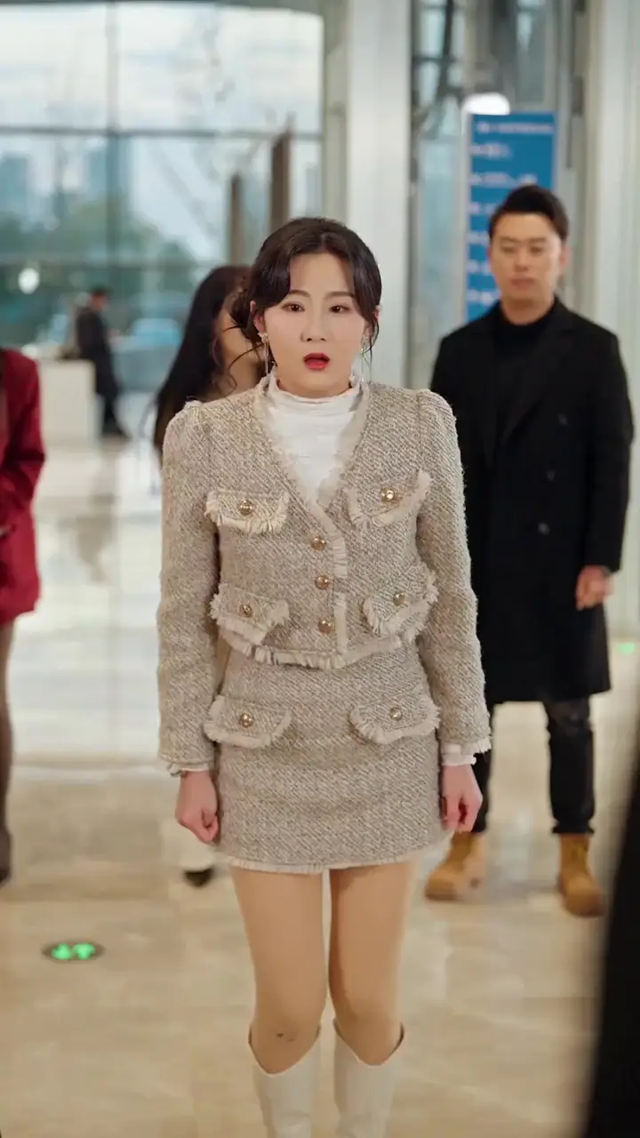 (Dubbed) Got A CEO Wife and A Cute Girl Episode 18