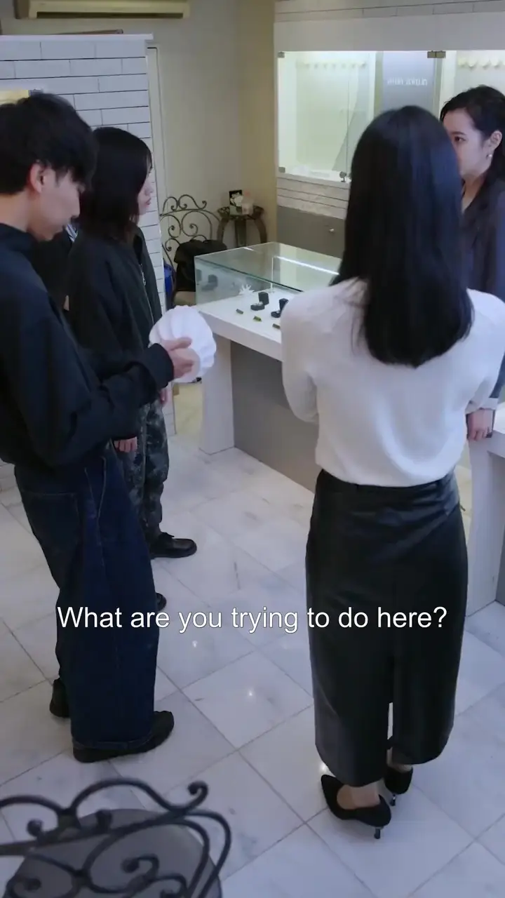 (Dubbed)His Mother? The CEO's mistress? Episode 35