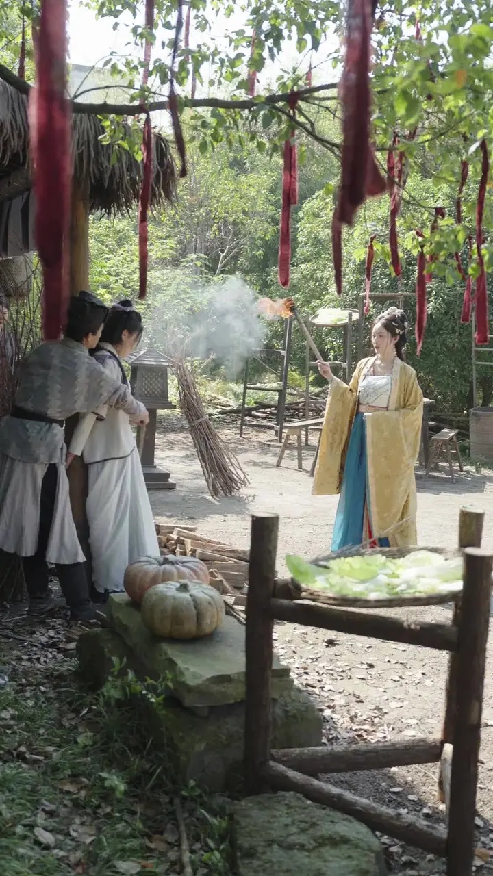 I, the Emperor, Tolerated You Because of Her! Episode 53