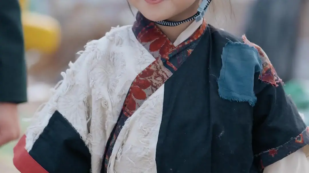 Little Troublemaker Turns Everything to Gold! The Girl Who Dug Up Destiny