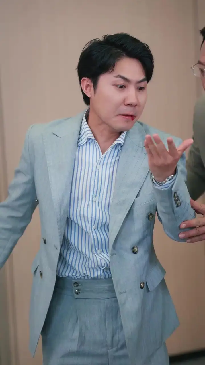 (Dubbed)Son-in-Law? No, Heir to Billions! Episode 24