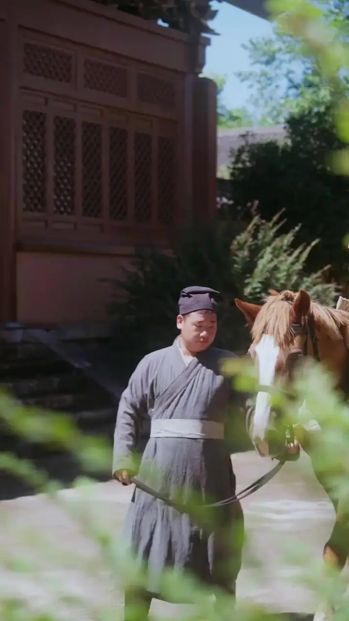 This Queen Was Spoiled by Fate. Twice! Episode 14