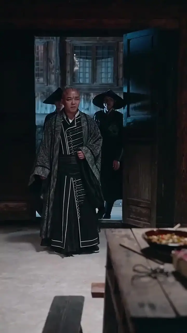 OMG! Bosses in Aprons! Episode 5