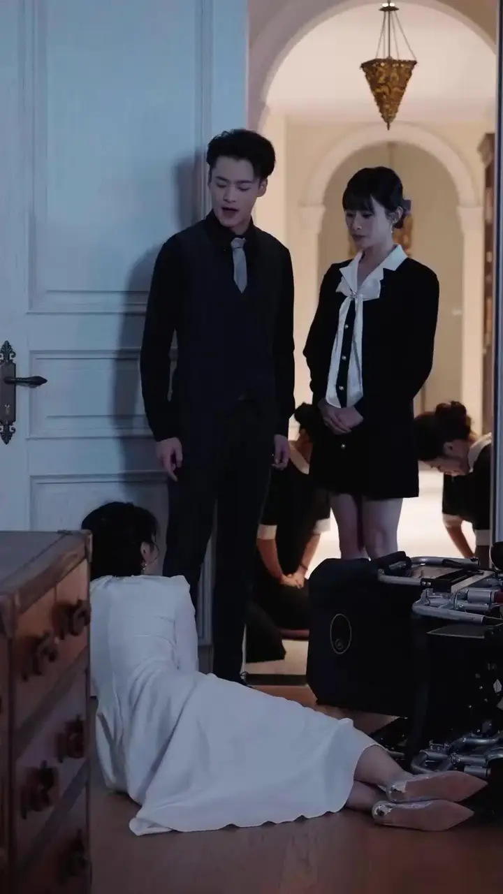 Right Beside Me Episode 9
