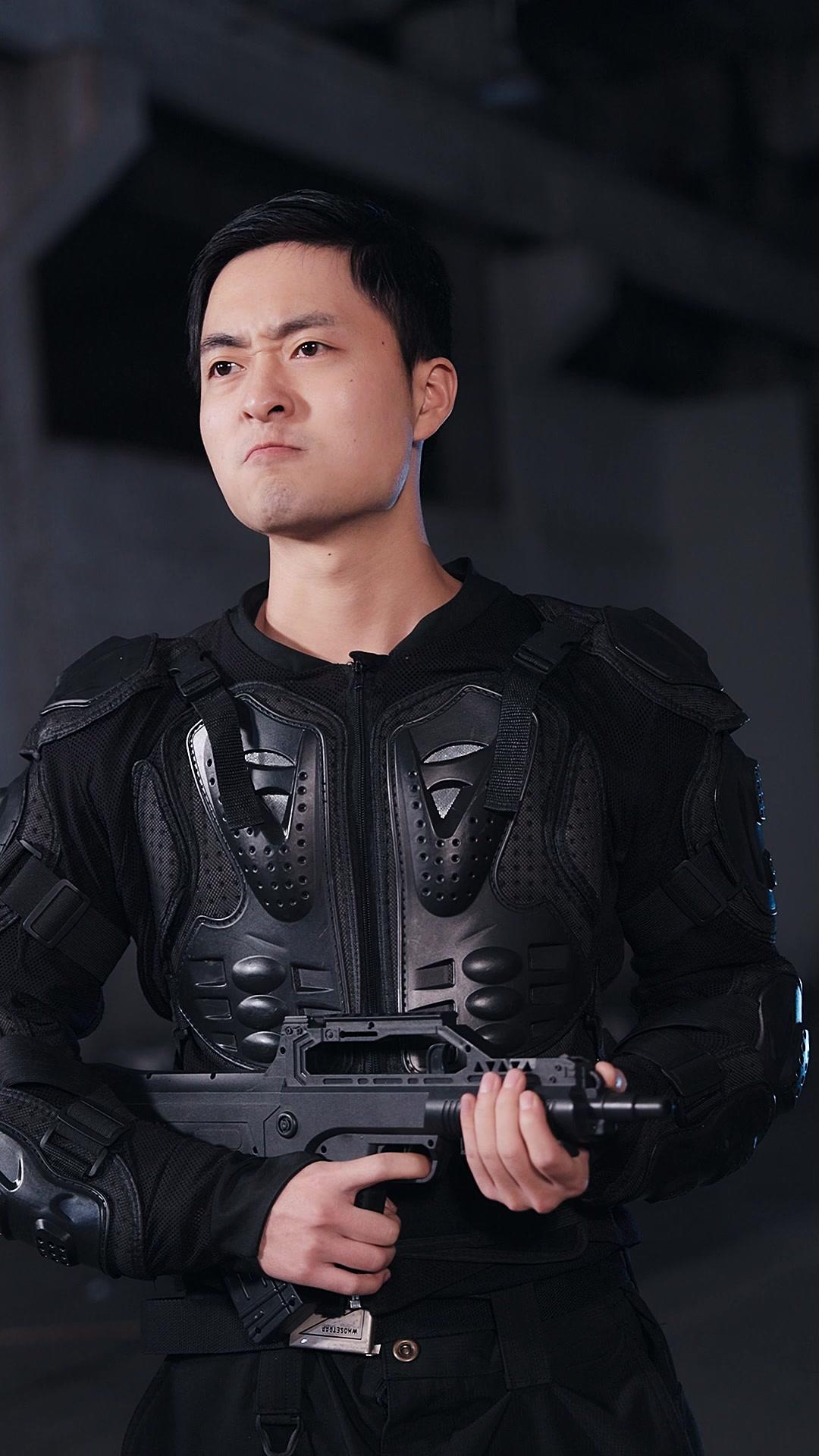 This Time, I'm Protecting My Bodyguard!