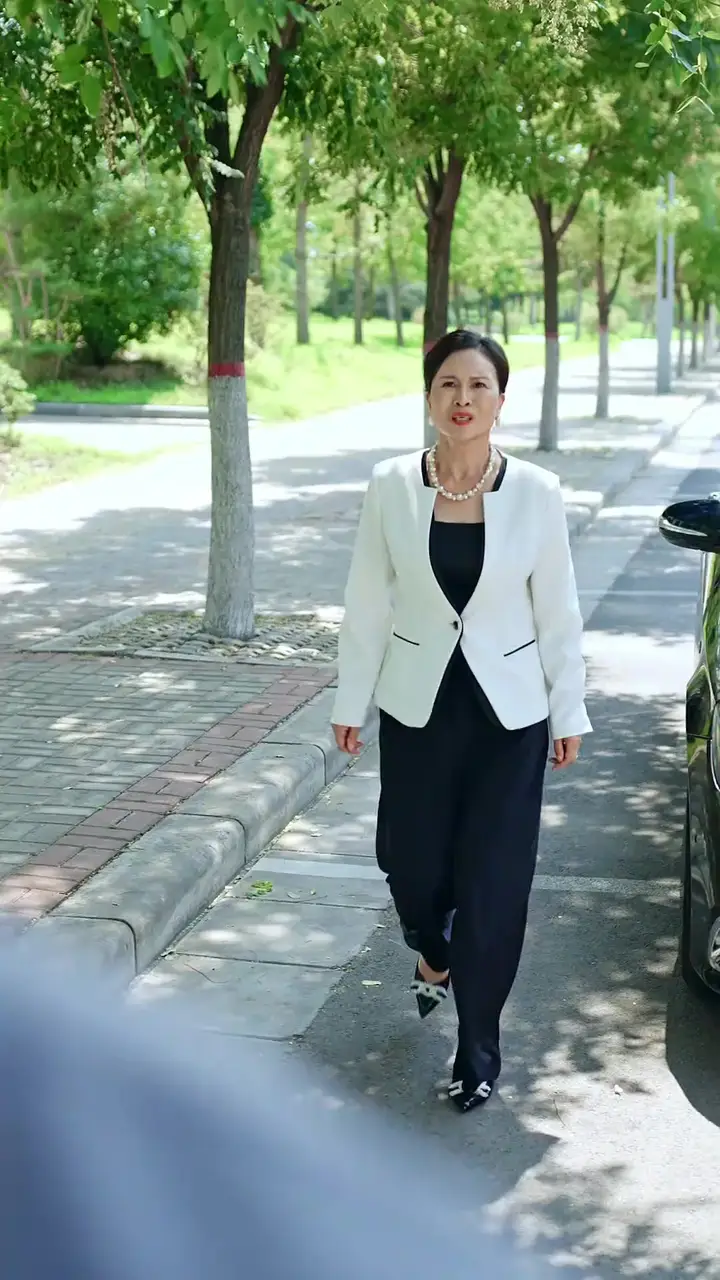 Gizli Lider Bölüm 28