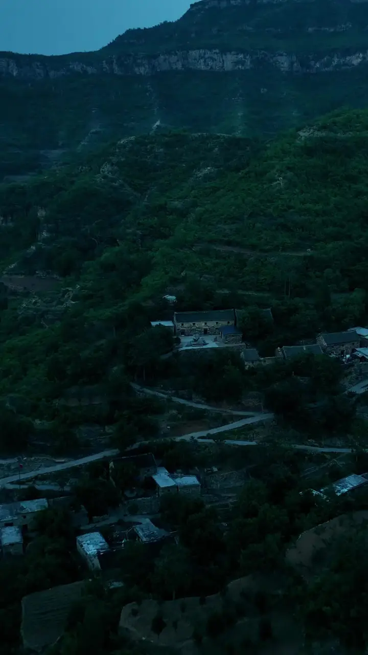 Who is the Bear in the Village? Episode 18