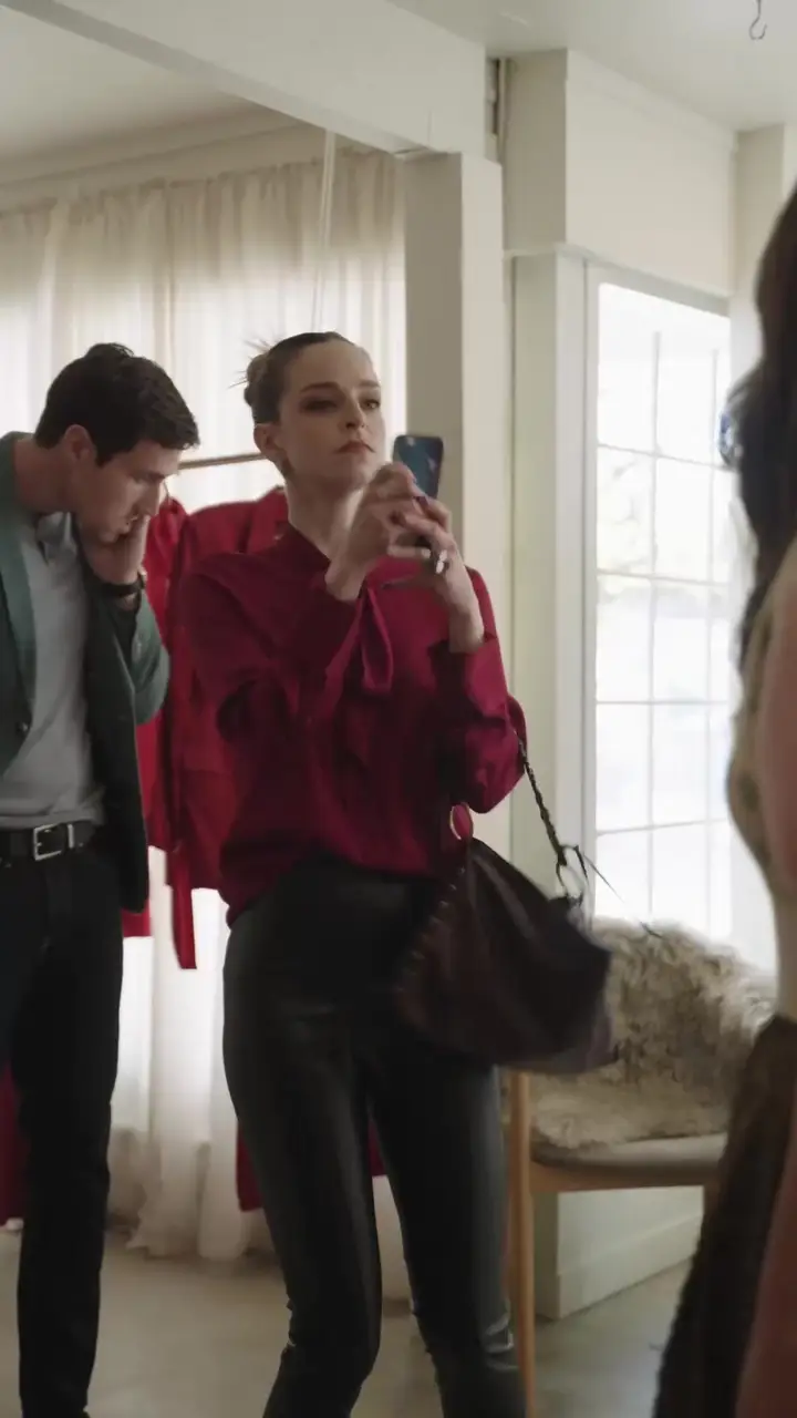 Strikes Back of Desperate Wife Episode 26