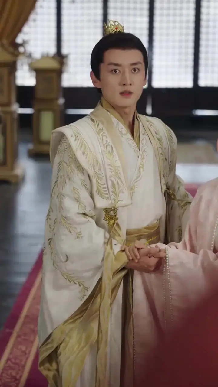 (Dubbed)Who's the Real Queen? Episode 31