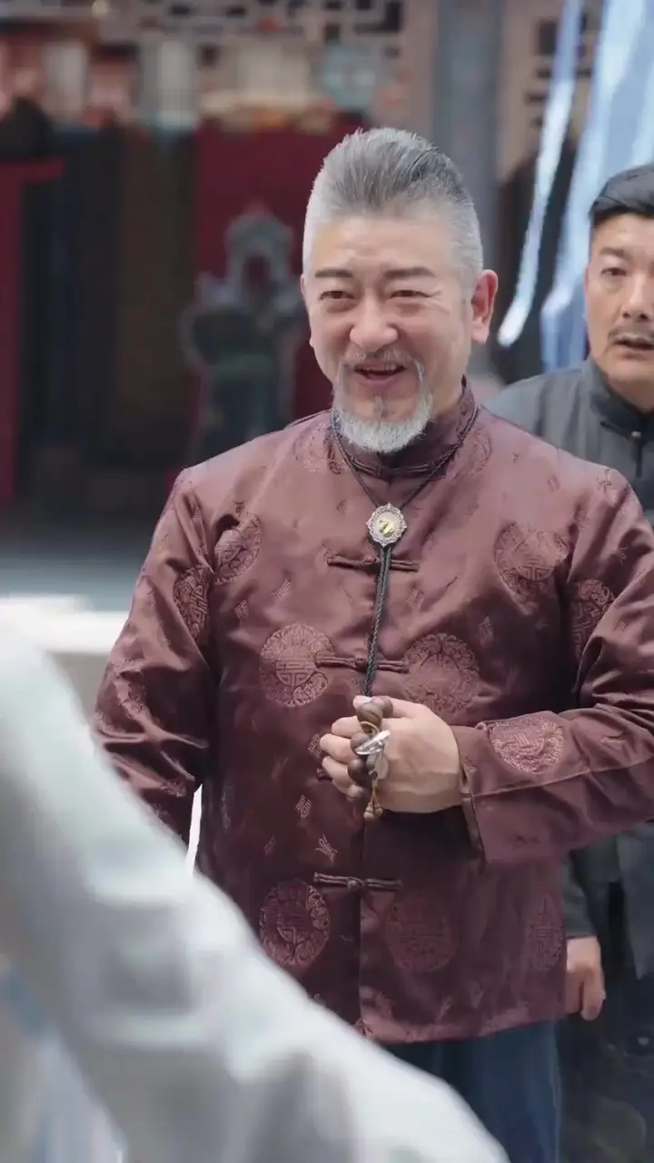 (Dubbed) A God in a Fool’s Flesh Episode 43