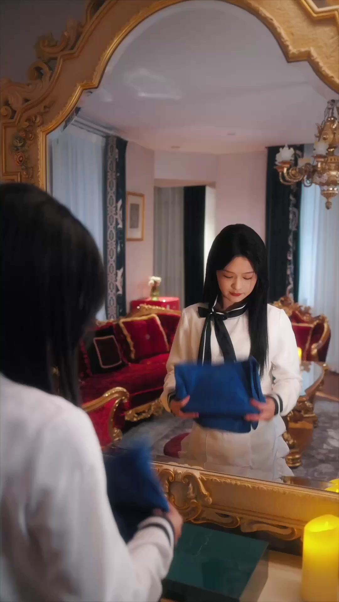 CAPTIVE PAR M. DÉMON
