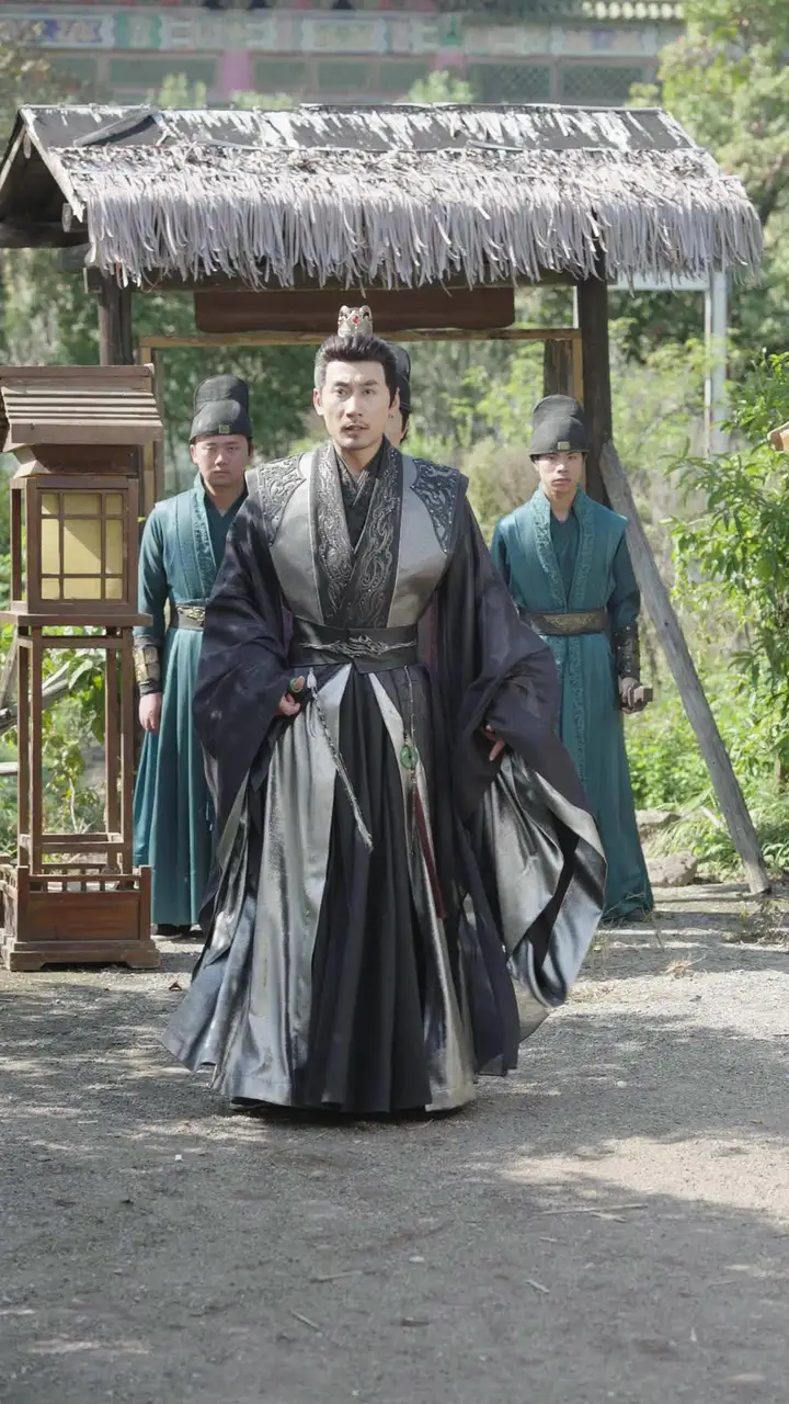I, the Emperor, Tolerated You Because of Her! Episode 54