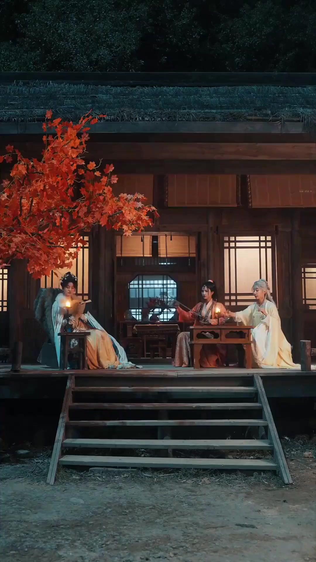 (Dubbed) Three Wives, One Rising Lord