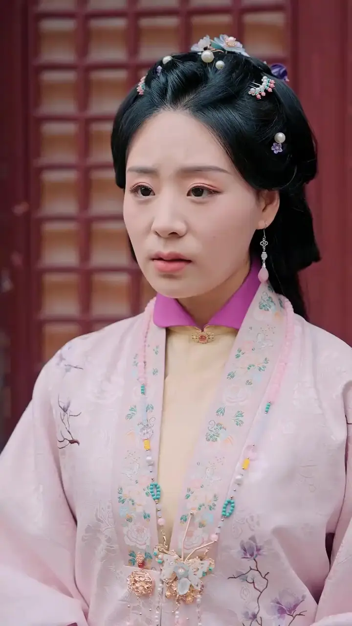 (Dubbed)The Emperor's Cloaked Convict Queen Episode 73
