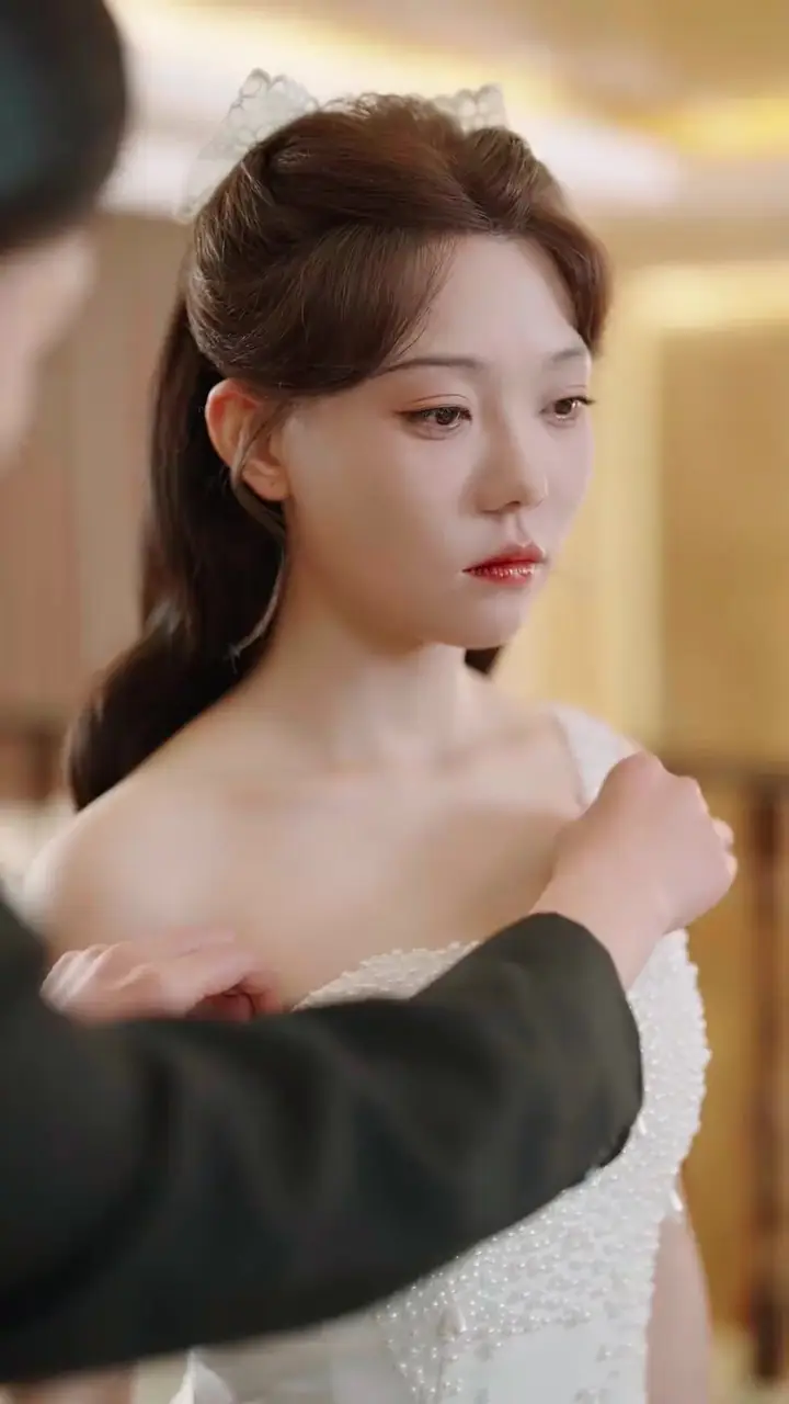 Contract Lover? His Real Wife！ Episode 5