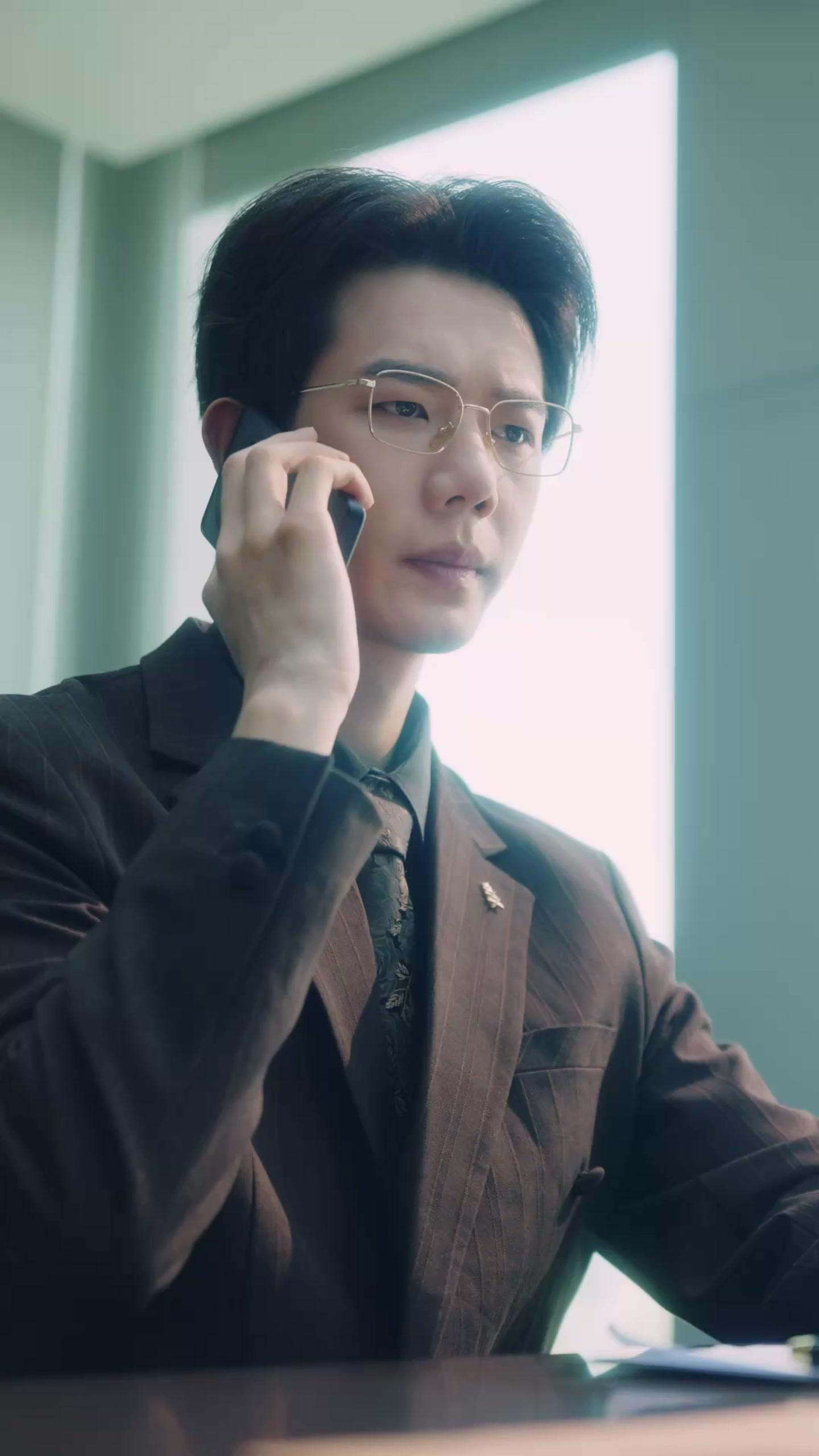 花開兩朵，各許一墨