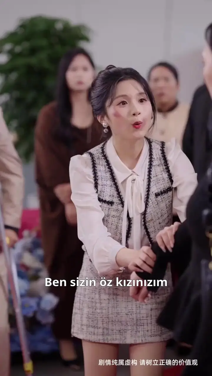 (Dublajlı) Sahte Yıllar Bölüm 24