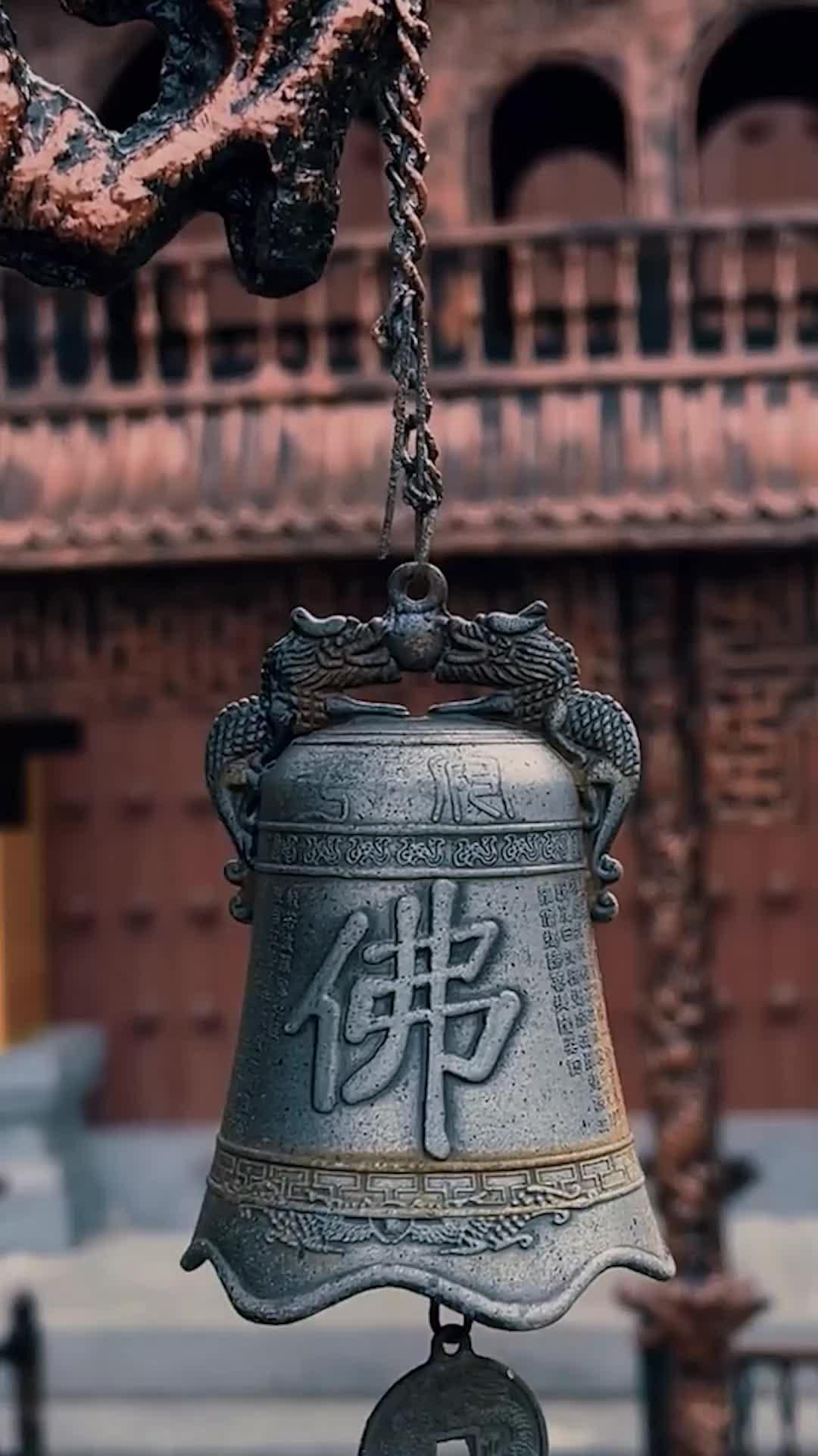 딸을 찾는 무림 강자의 여정