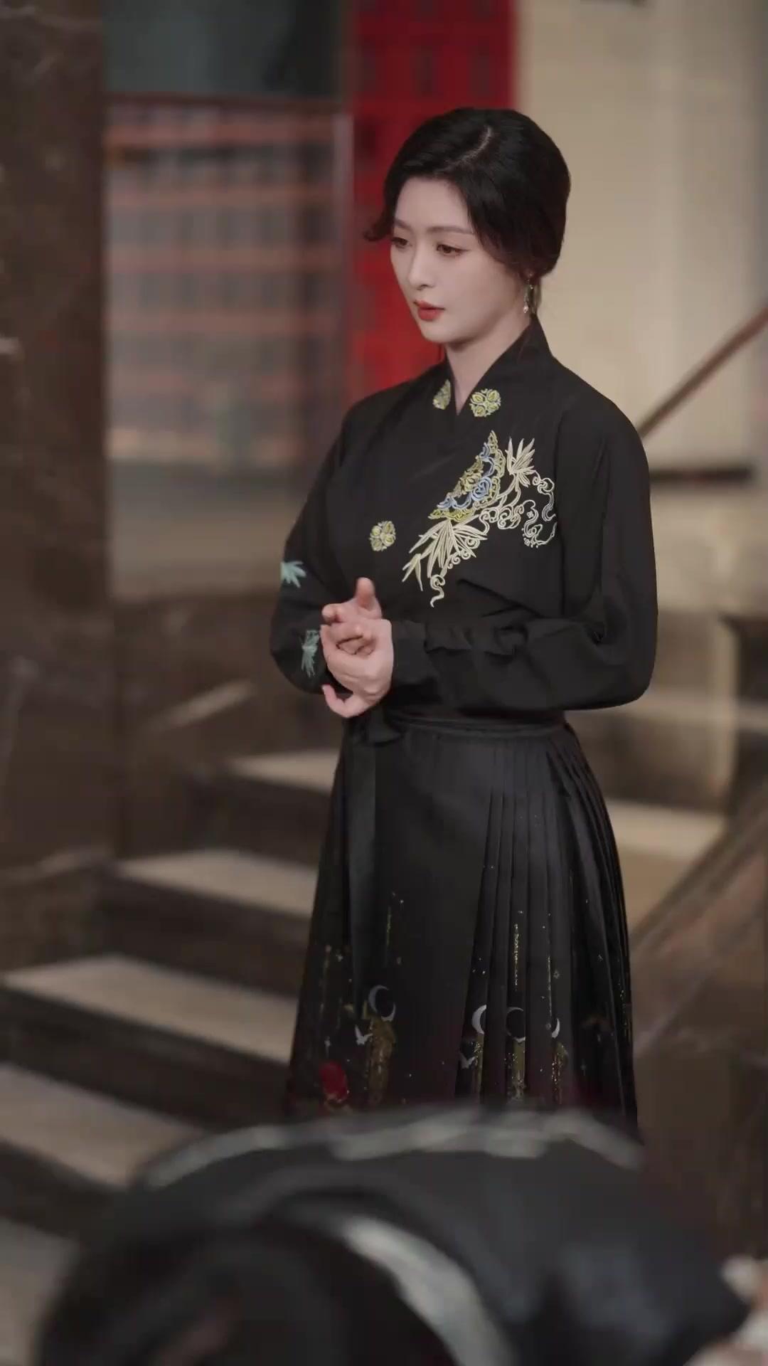 (Dubbed) Ancient General Becomes CEO's Contract Wife