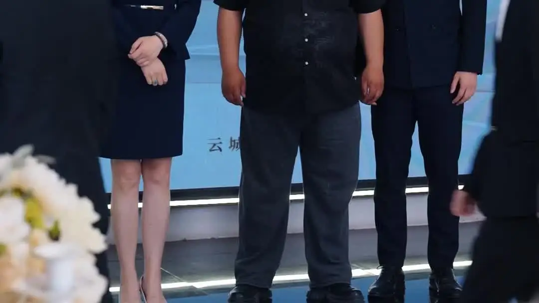 버릴 수 없는 이름: 결혼식장에서 터진 가족의 비밀