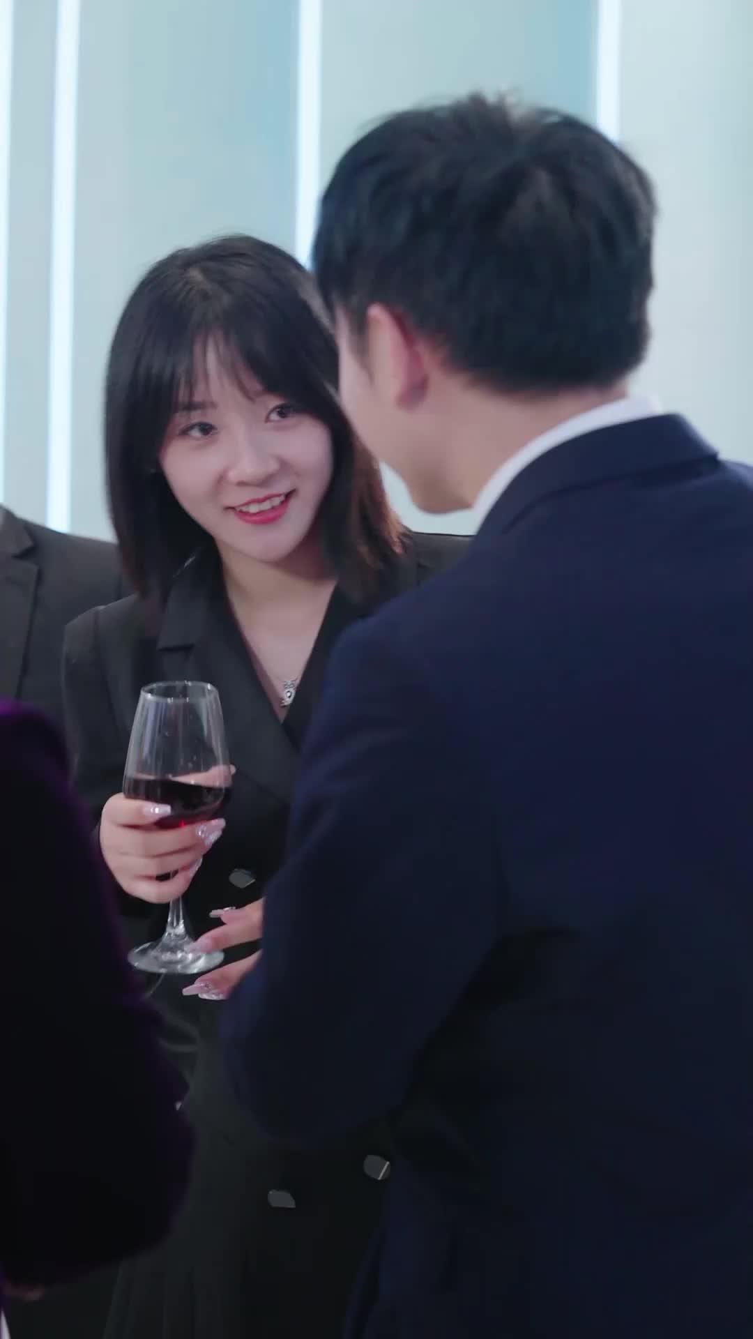The Billionaire Ex-Wife Strikes Back