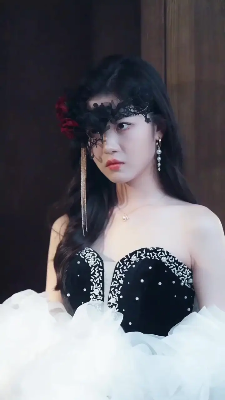 (Dubbed)The Billionaire’s Broken Doll Episode 42
