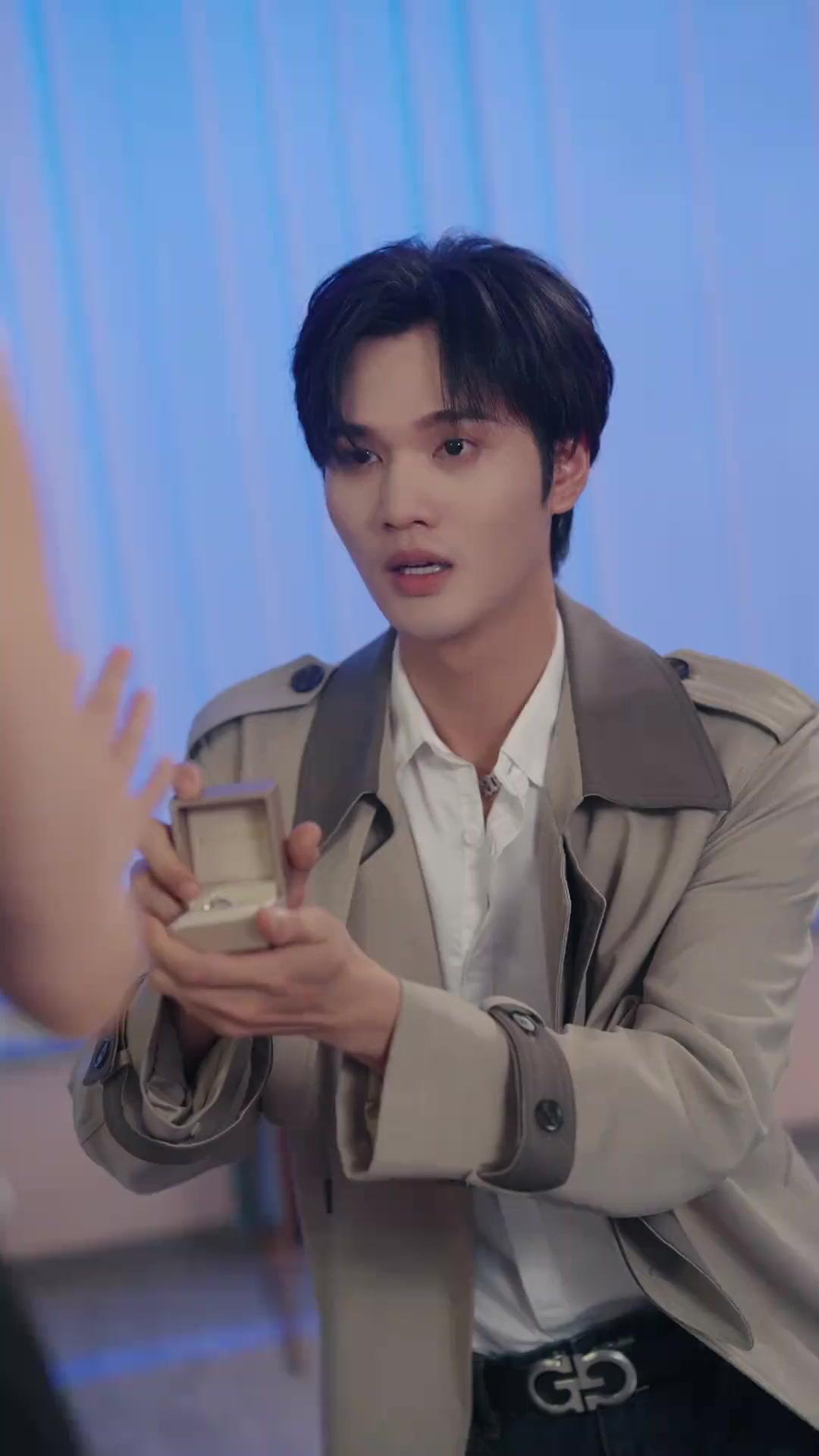 Permainan Dua Wajah