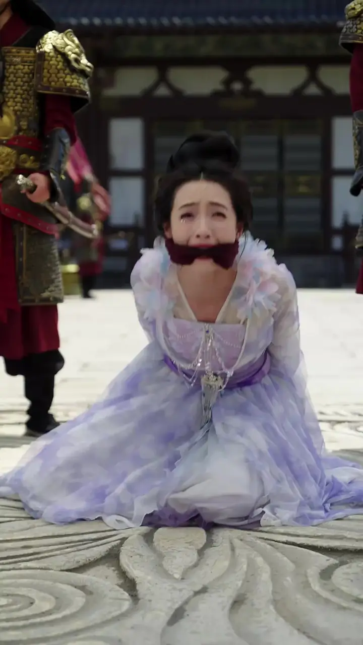 Revenge Wears My Queen Sister's Face Episode 3