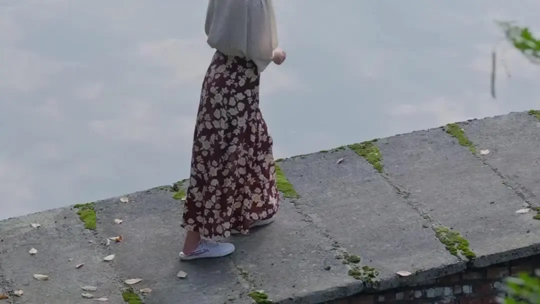 두 번째 여자, 한 줄기 바람처럼 스쳐간 충격