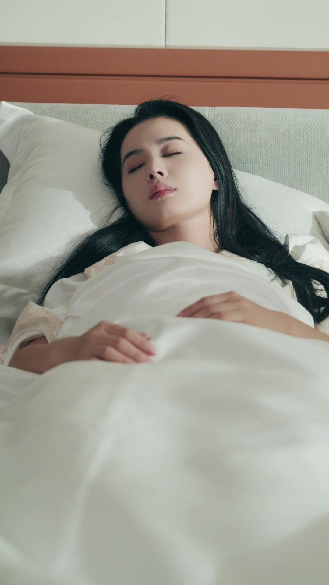 Dusta di Antara Mereka