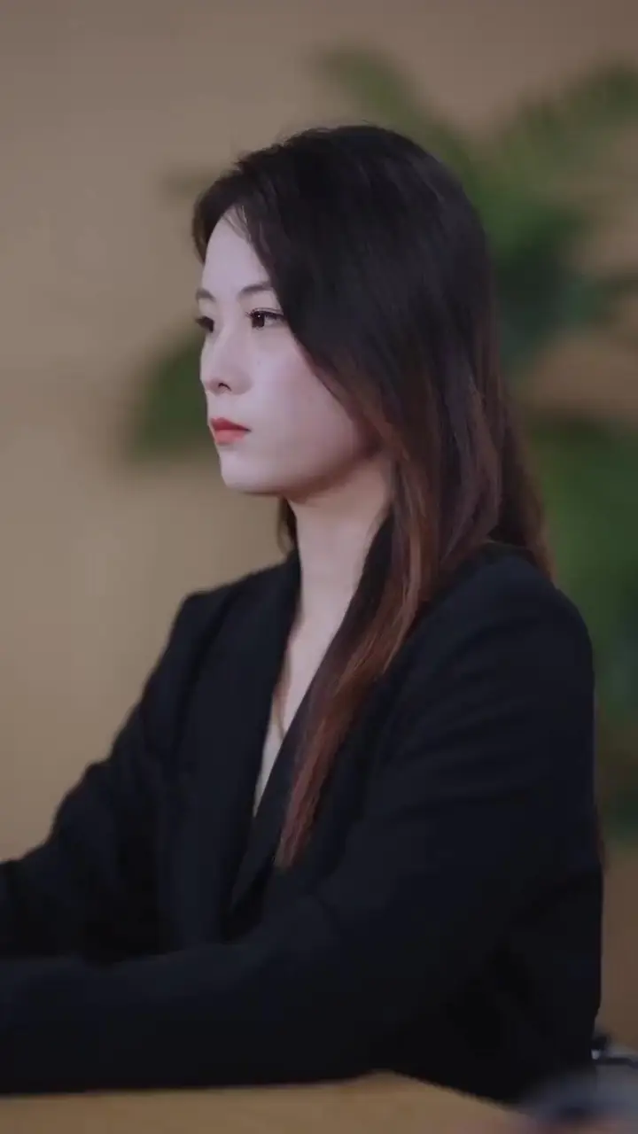 (Dubbed)She Was Mine First Episode 42