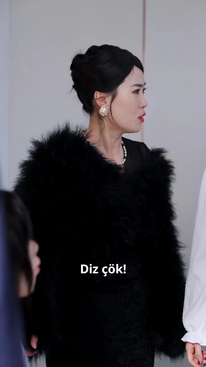 (Dublajlı)Kış Aşk Şarkısı: Otelde Kader Buluşması Bölüm 34