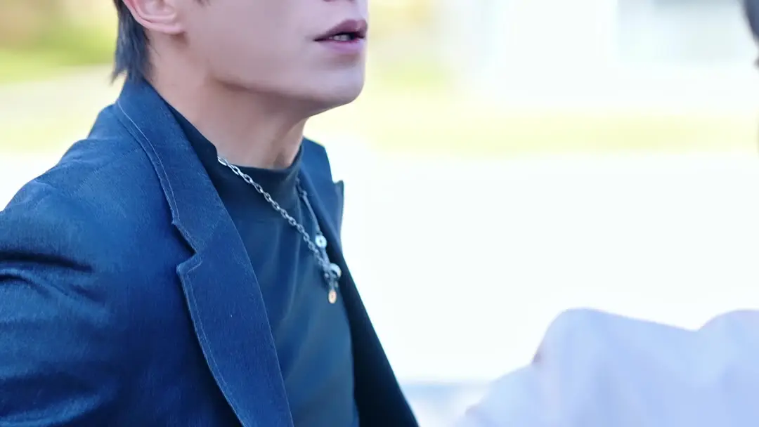 Hey! I Was Their Savior, Not Their Maid! The Kiss That Rewrote the Script