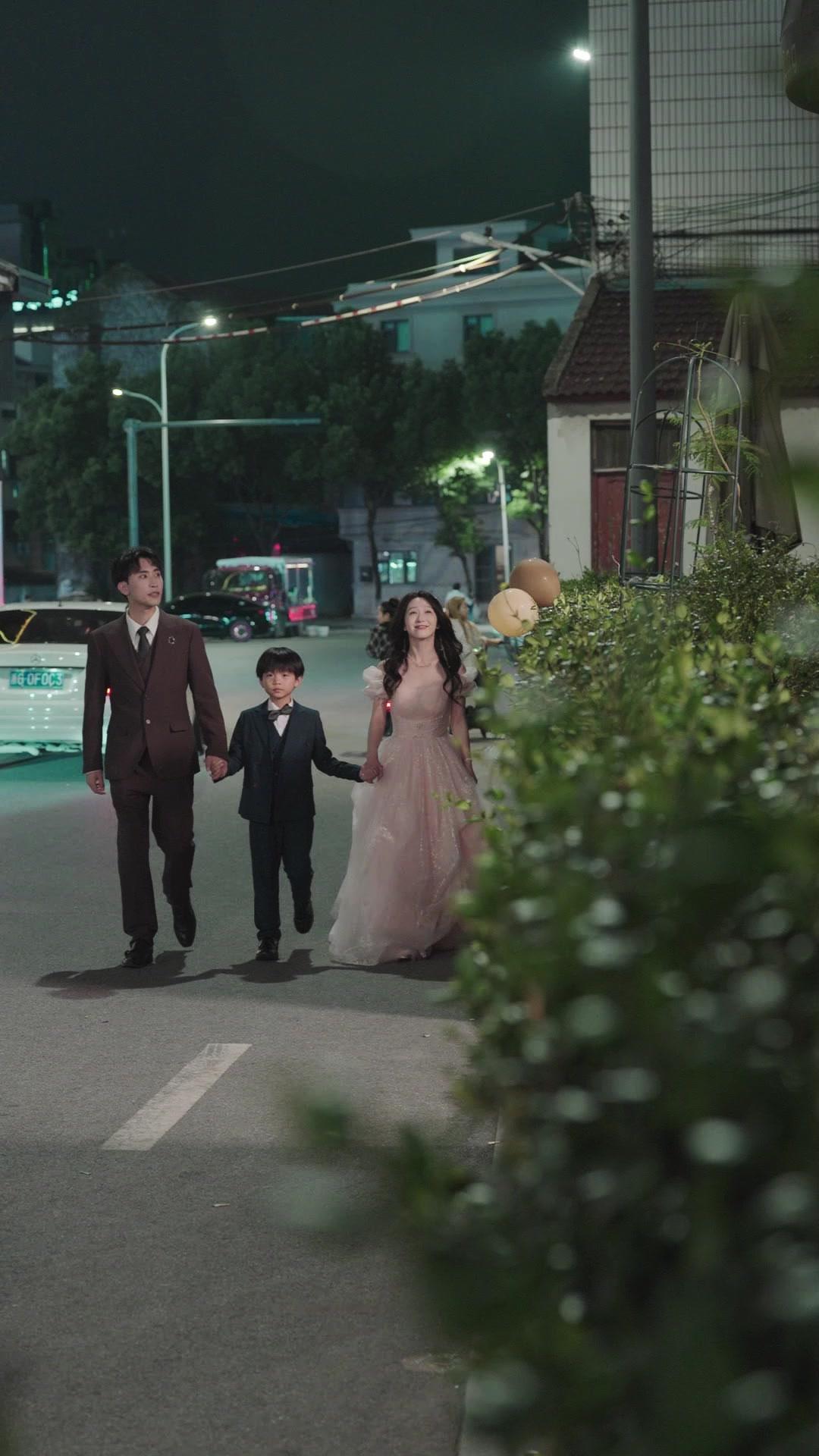 Gudangku Bisa Melintasi Waktu