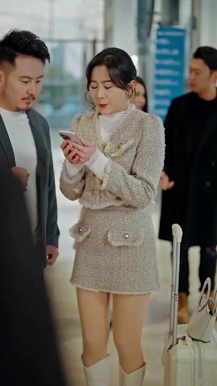 (Dubbed) Got A CEO Wife and A Cute Girl Episode 16