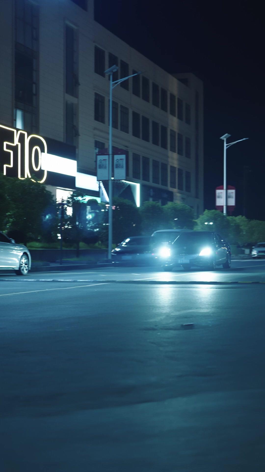 The Infertile Boss Has Babies!