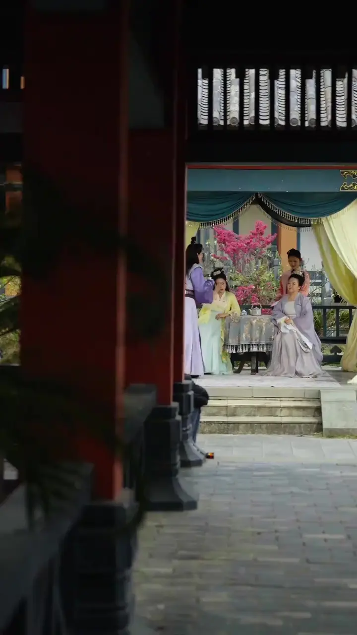 Gerçek Kraliçe Bölüm 1