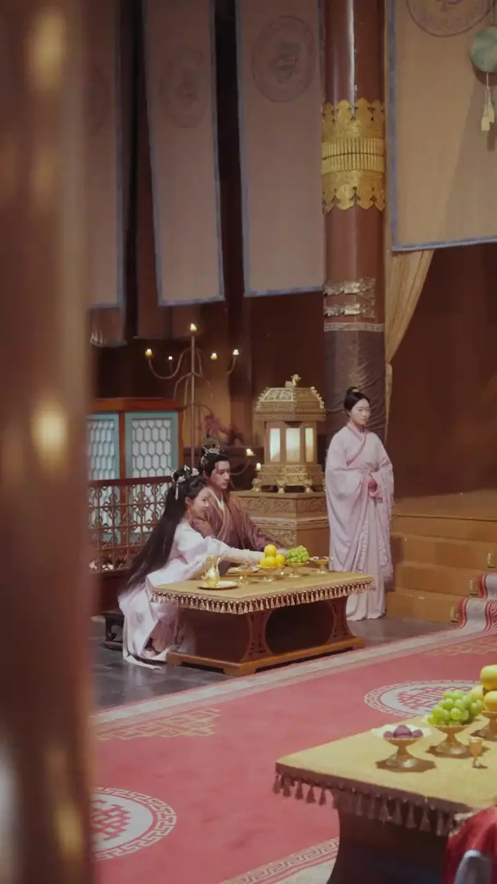 This Queen Was Spoiled by Fate. Twice! Episode 32