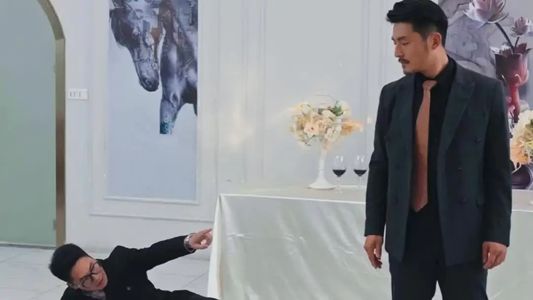 버릴 수 없는 이름: 황금 털실이 끝내는 권력의 서사