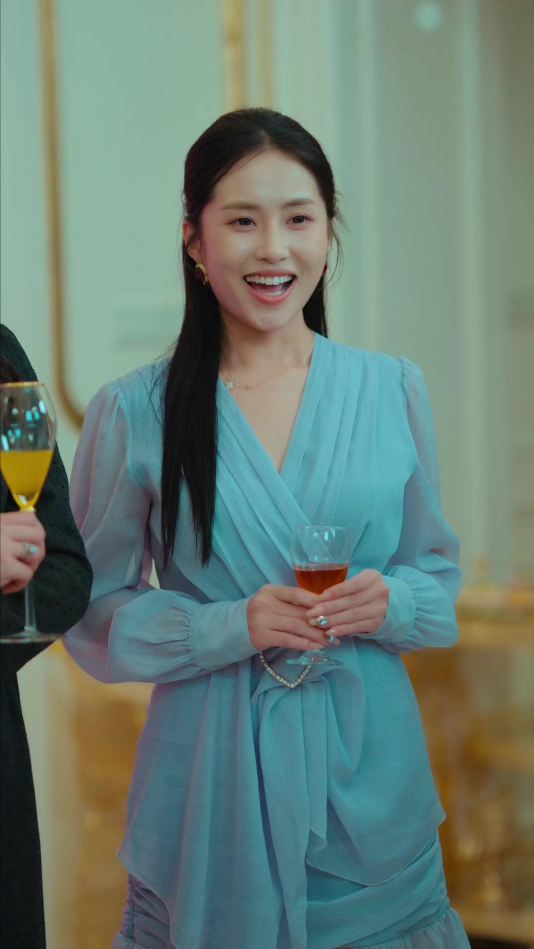 True Heiress Goes Full Karma