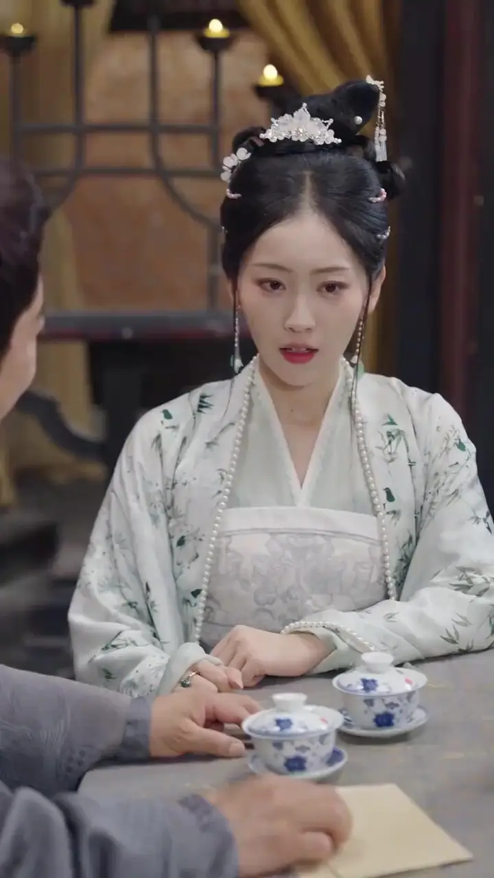 (Dubbed)Who's the Real Queen? Episode 48