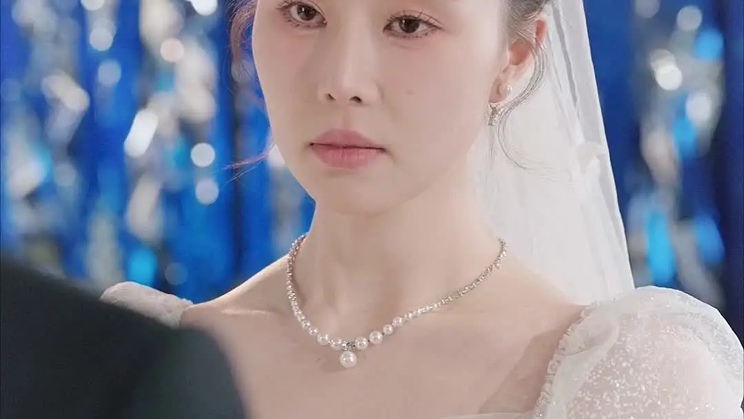 Gaya Visual yang Memukau, Emosi yang Meledak