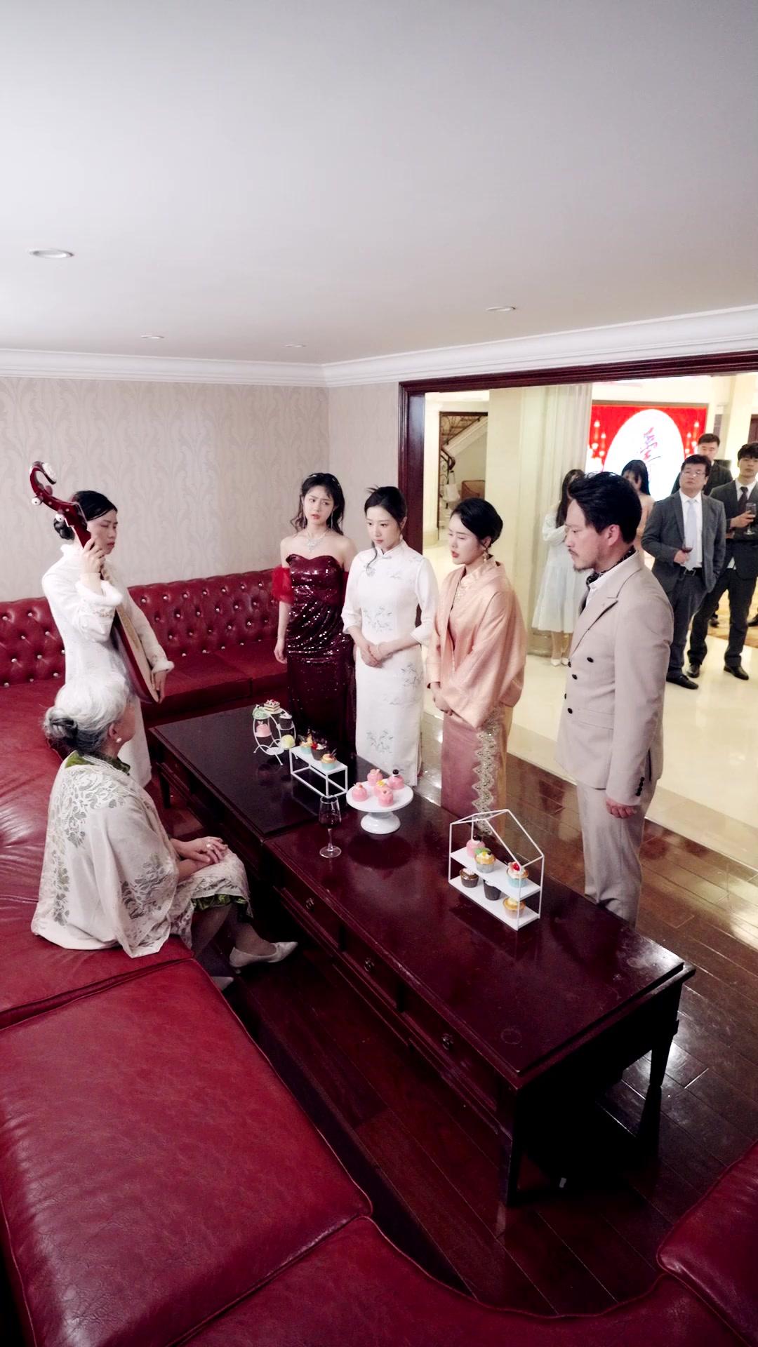 Empress Never Falls